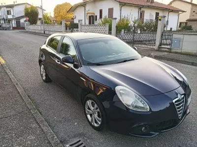 Usata Alfa Romeo Giulietta Exclusive 140 CV (102 kW) 2011 Utilitaria