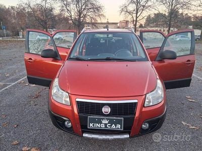Usata Fiat Sedici 107 CV (78 kW) 2009 Rosso SUV