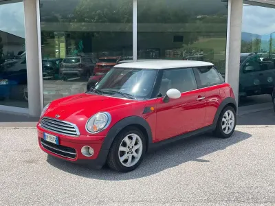 Usata Mini Cooper D 109 CV (80 kW) 2008 Rosso Utilitaria