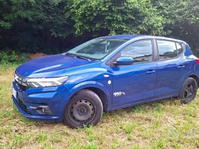 Usata Dacia Sandero 65 CV (47 kW) 2023 Bluazzurro Berlina