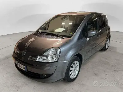 Usata Renault Modus Dynamique 74 CV (54 kW) 2009 Grigio Monovolume