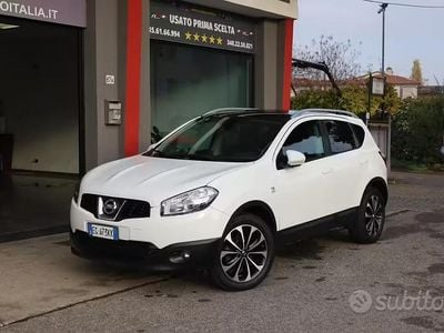 Usata Nissan Qashqai N-TEC 150 CV (110 kW) 2011 Bianco SUV
