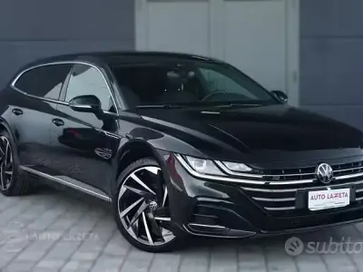 Usata VW Arteon R-line 200 CV (147 kW) 2023 Nero Berlina