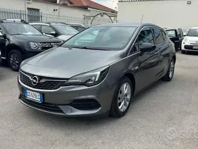 Usata Opel Astra 122 CV (89 kW) 2021 Grigio Berlina