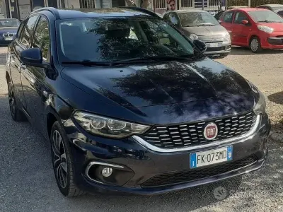 Usata Fiat Tipo 120 CV (88 kW) 2017 Blu Station wagon