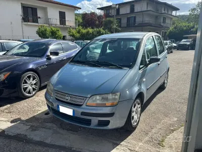 Usata Fiat Idea Dynamic 69 CV (50 kW) 2005 Bluazzurro Monovolume