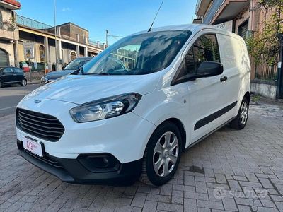 Usata Ford Transit Courier Trend 75 CV (55 kW) 2020 Bianco Furgone