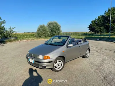 Usata Fiat Punto 60 CV (44 kW) 2001 Argento Utilitaria