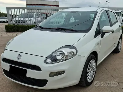 Usata Fiat Grande Punto S 69 CV (50 kW) 2012 Bianco Utilitaria