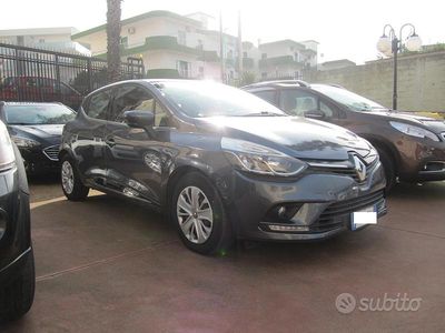 Usata Renault Clio IV Zen 75 CV (55 kW) 2016 Grigio Berlina