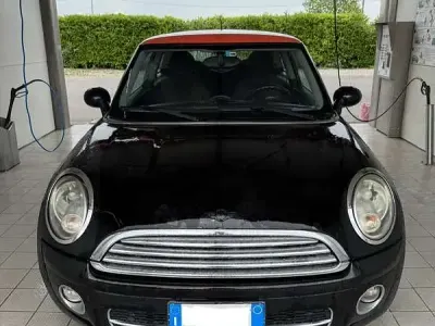 Usata Mini Cooper D 110 CV (80 kW) 2010 Utilitaria