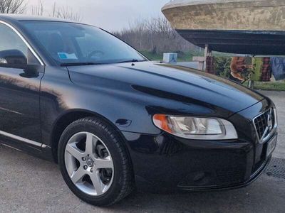 usata Volvo V70 2.4 (PREZZO COMPRESO DI PASSAGGIO)