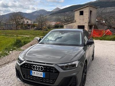 Usata Audi A1 207 CV (152 kW) 2023 Grigio SUV