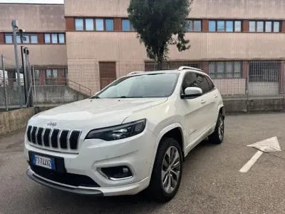 Usata Jeep Cherokee Overland 194 CV (142 kW) 2019 Bianco pastello SUV