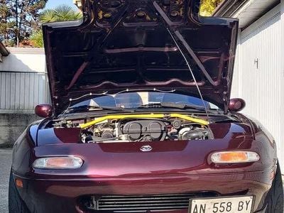 Usata Mazda MX5 200 CV (147 kW) 1997 Lilla Cabrio