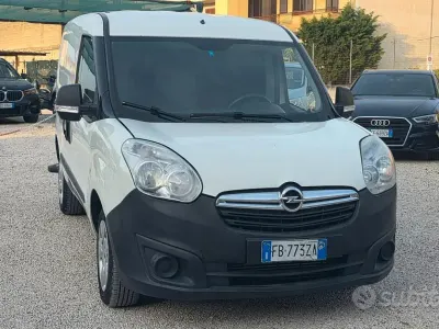 Begagnad Opel Combo