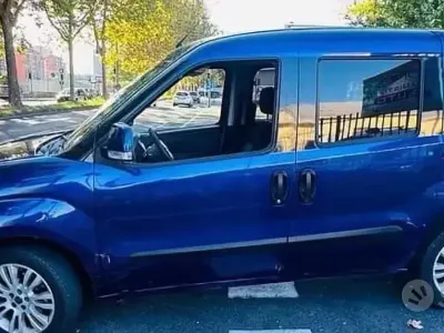 Usata Fiat Doblò 105 CV (77 kW) 2010 Blu Monovolume
