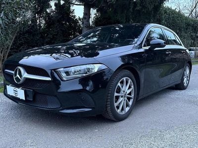 Usata Mercedes A180 136 CV (100 kW) 2018 Nero Berlina