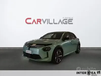 Nuova Lancia Ypsilon 114 kW (156 CV) 2025 Verde Utilitaria