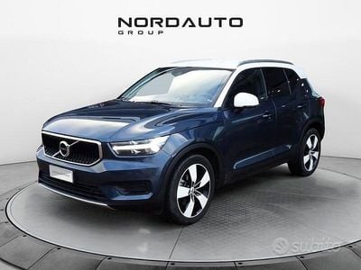 Usata Volvo XC40 Momentum 197 CV (144 kW) 2021 Blu/azzurro SUV