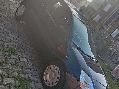 Usata Ford Fiesta 2004 Blu Utilitaria