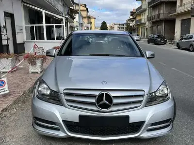 Usata Mercedes C220 Avantgarde 170 CV (125 kW) 2012 Berlina