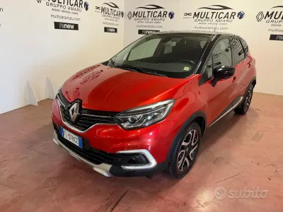 Usata Renault Captur Intens 110 CV (80 kW) 2017 Rosso SUV