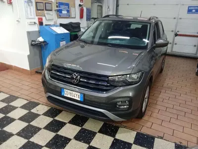 Usata VW T-Cross Style 95 CV (69 kW) 2021 Grigio SUV