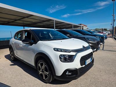 Usata Citroën C3 Shine 101 CV (74 kW) 2022 Bianco Utilitaria