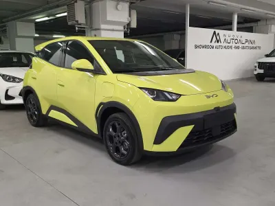 Nuova BYD Dolphin Surf Boost 35 kW (48 CV) 2026 Lime green Utilitaria