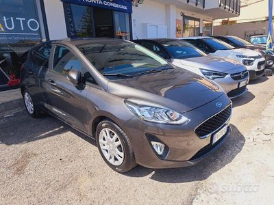 Usata Ford Fiesta 85 CV (62 kW) 2019 Grigio Utilitaria