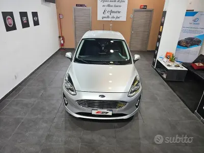 Usata Ford Fiesta Titanium 75 CV (55 kW) 2019 Grigio Utilitaria