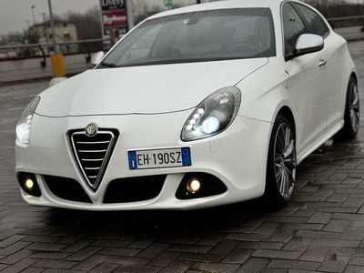 Usata Alfa Romeo Giulietta Quadrifoglio Verde 235 CV (172 kW) 2011 Bianco Utilitaria