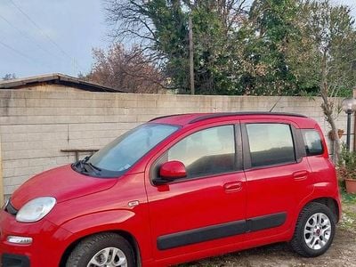Begagnad Fiat Panda 75 HK (55 kW) 2015 Röd Halvkombi
