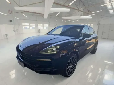 Usata Porsche Cayenne 441 CV (324 kW) 2023 Nero SUV