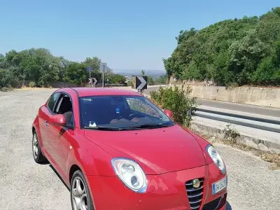 Usata Alfa Romeo MiTo Distinctive 120 CV (88 kW) 2009 Rosso Utilitaria