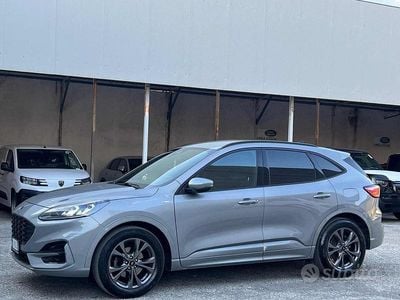 Usata Ford Kuga ST-Line X 120 CV (88 kW) 2022 Grigio SUV