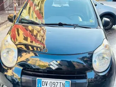 Usata Suzuki Alto 68 CV (50 kW) 2010 Nero Utilitaria