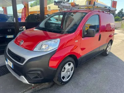 Usata Fiat Fiorino 95 CV (69 kW) 2018 Rosso Monovolume