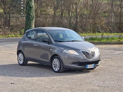 Usata Lancia Ypsilon Silver 69 CV (50 kW) 2015 Other Utilitaria
