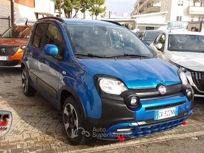 Blu Usata 2024 Fiat Panda Cross Berlina | 12.499 € (Buon prezzo)