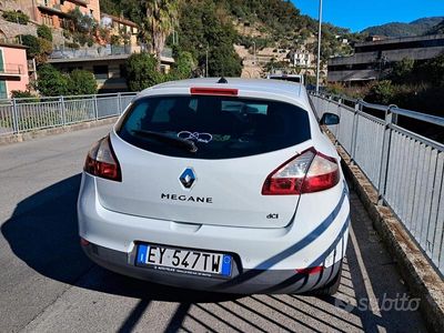 Usata Renault Mégane LIMITED 110 CV (80 kW) 2015 Bianco Berlina