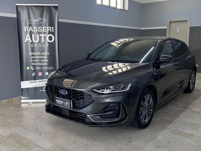 Usata Ford Focus ST-Line 125 CV (91 kW) 2022 Grigio Berlina