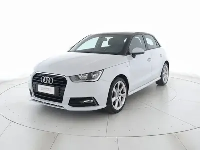 Usata Audi A1 Sportback Sport 95 CV (69 kW) 2018 Bianco ghiaccio metallizzato Utilitaria