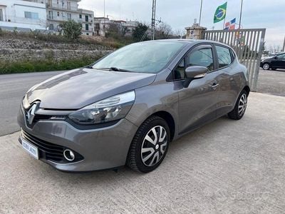 Usata Renault Clio GrandTour 75 CV (55 kW) 2016 Grigio Station wagon