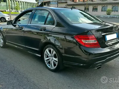 Usata Mercedes C220 Avantgarde 170 CV (125 kW) 2012 Nero Berlina