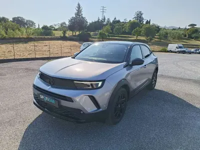 Usata Opel Mokka GS Line 101 CV (74 kW) 2022 Grigio SUV