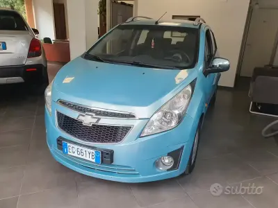 Begagnad Chevrolet Spark 68 HK (50 kW) 2011 Blå Halvkombi