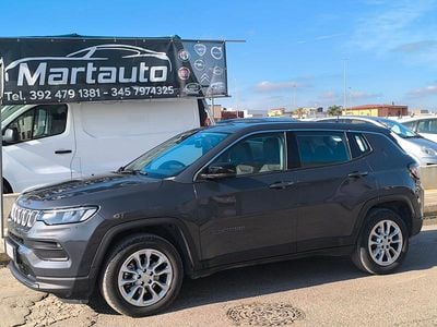 Usado Jeep Compass 131 CV (96 kW) 2021 Gris SUV