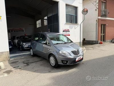 Usata Lancia Musa 77 CV (56 kW) 2009 Grigio Monovolume